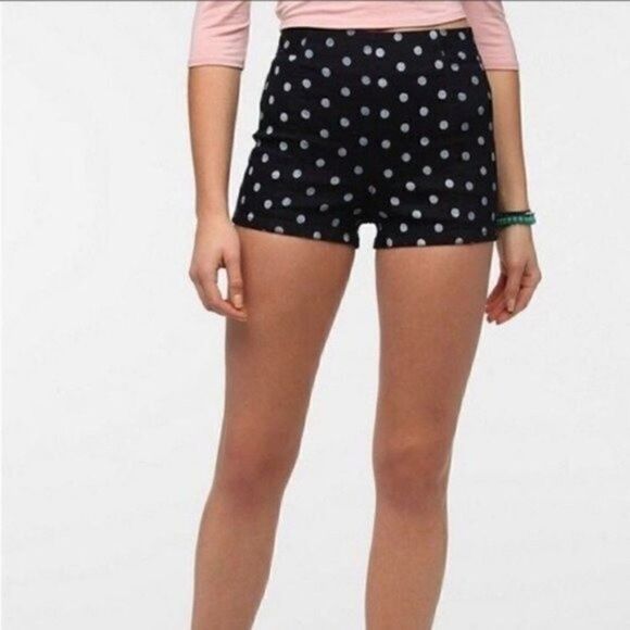 Kimchi Blue high waisted shorts blue polka dots size 4 BoxK - Picture 7 of 7